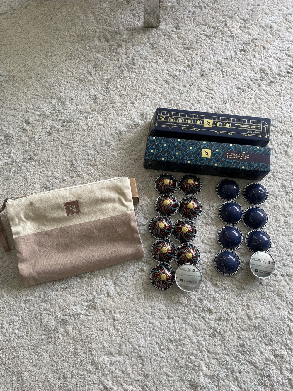 Nespresso Vertuo Collection Capsule + NWT Beach Pouch Set
